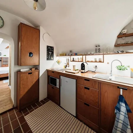 Center * カムニーク